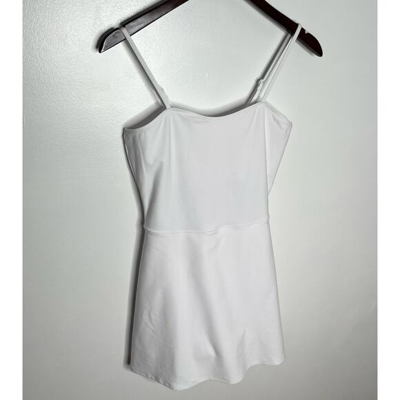 Alo Yoga Alosoft Courtside Tennis Dress Womens Medium White Casual Preppy - Picture 3 of 13